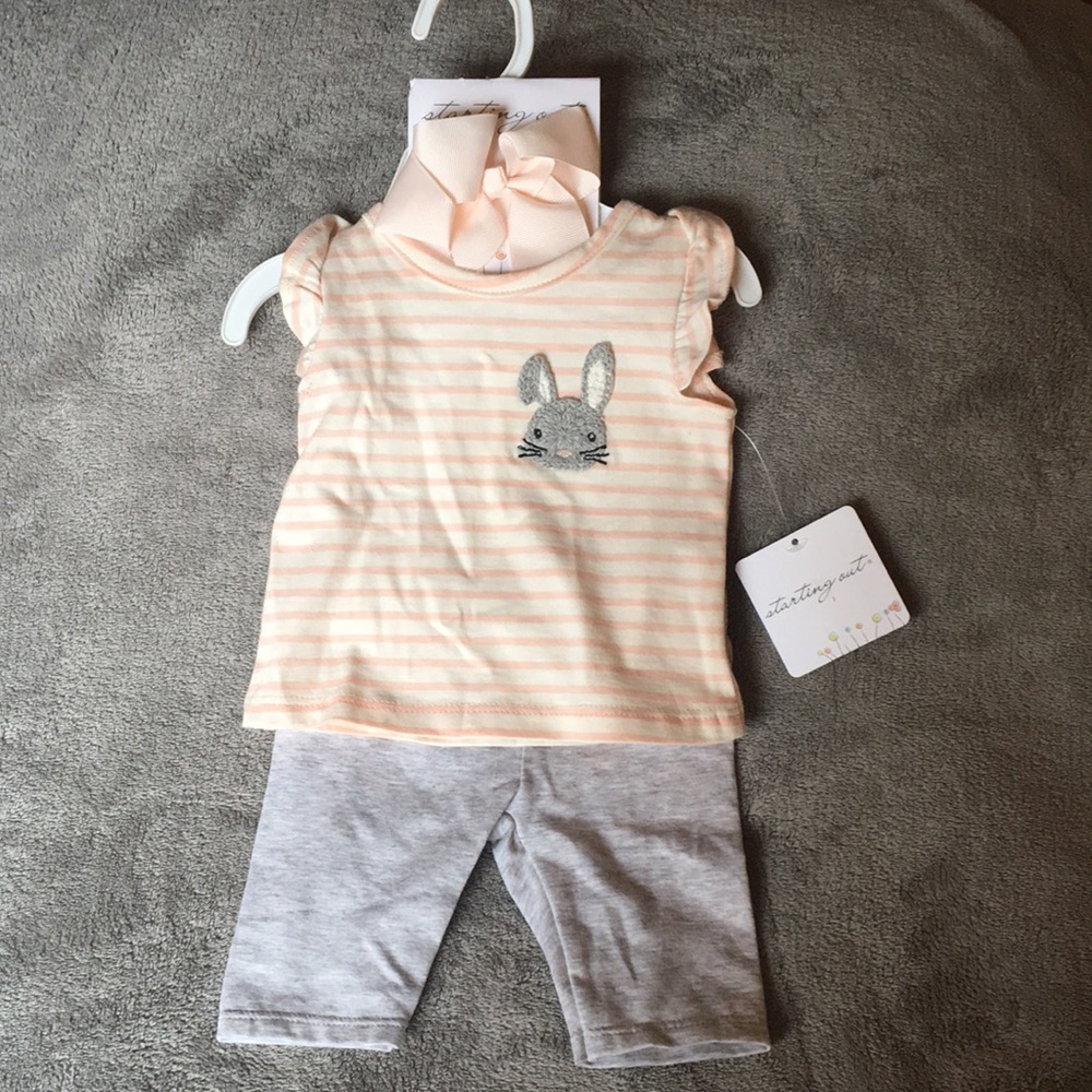 NWT starting our Peach bunny set with bow